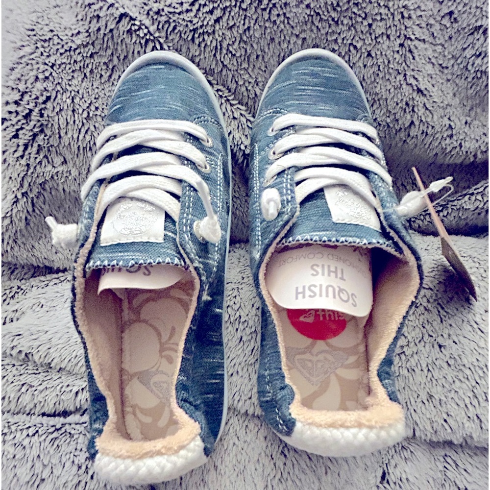 Roxy NWT slip on sneakers